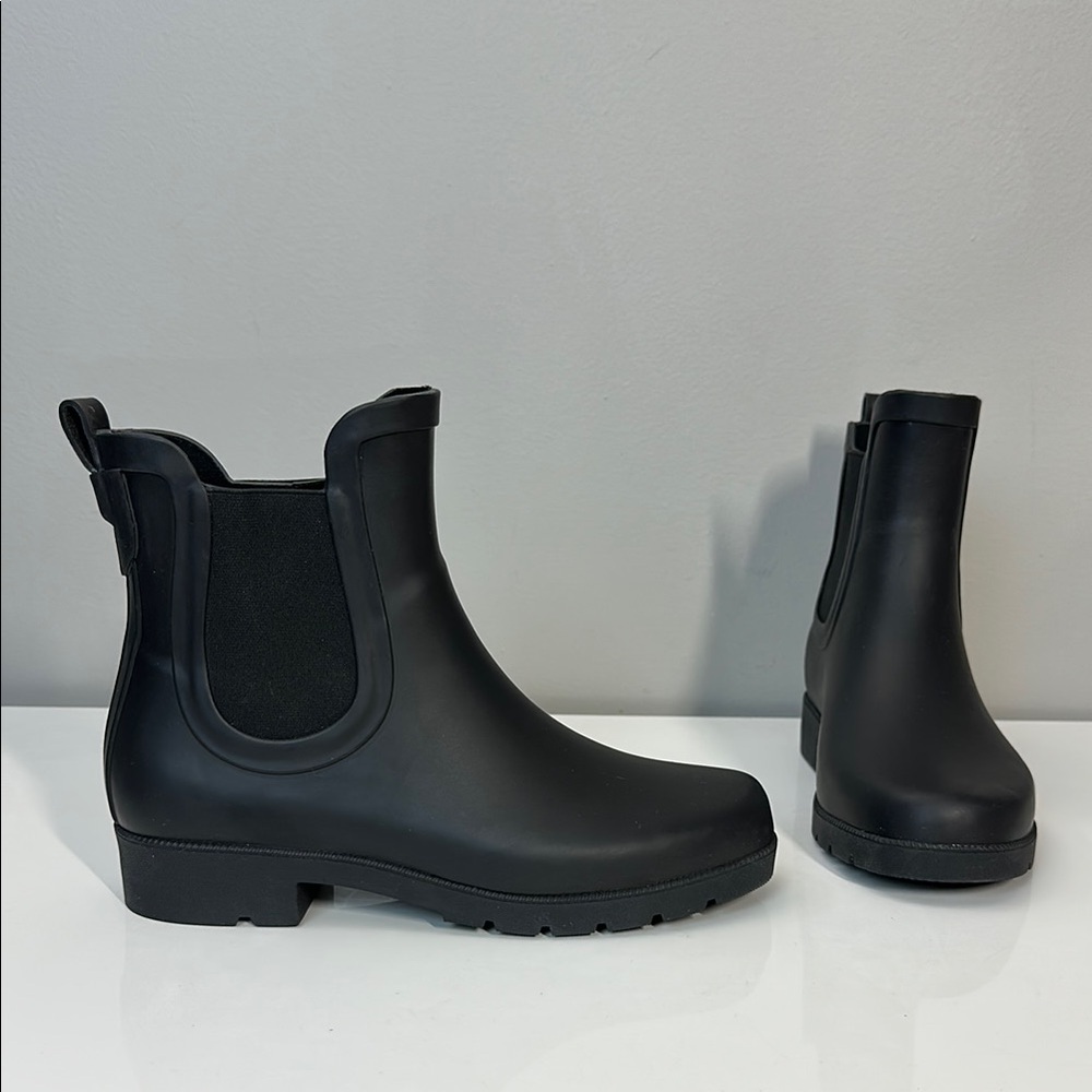 Eddie Bauer Hailey Waterproof Black Rain Boots Size 7 Chelsea Boot